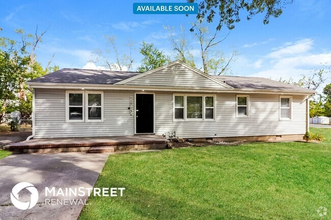 Building Photo - 11713 Lawndale Ave
