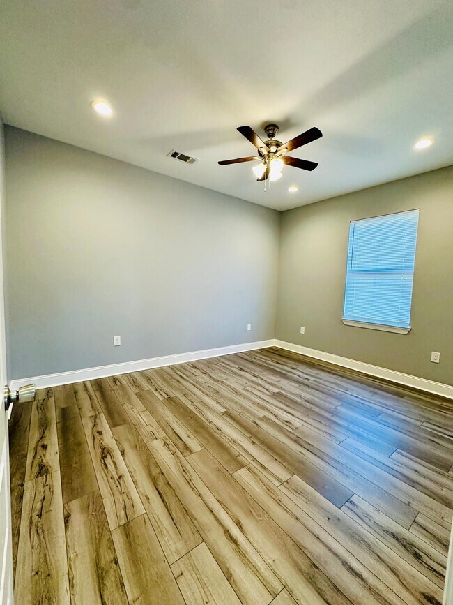 Foto del edificio - 5430 N Román St