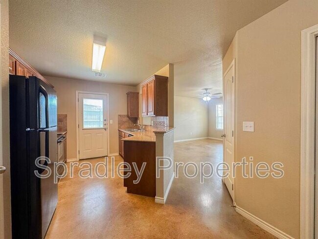 Foto del edificio - 716 E Ridge Blvd