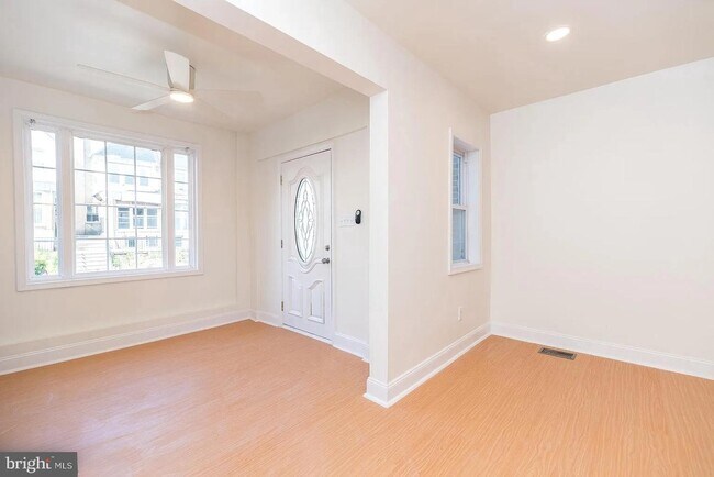 Building Photo - 5750 Haddington Ln