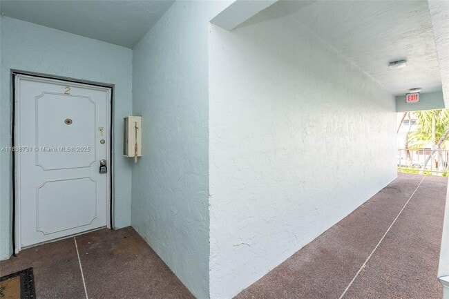 Building Photo - 3862 NE 171st St