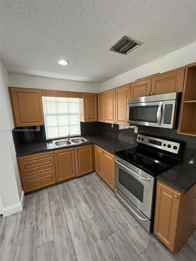 Foto del edificio - 5519 NW 4th Ave