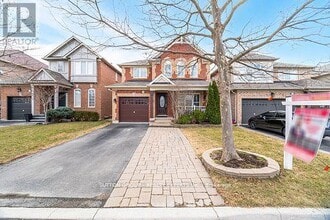 Building Photo - 430 Grenke Pl