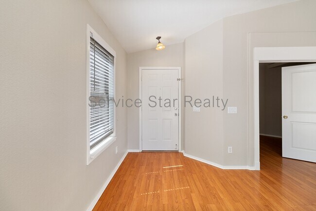 Building Photo - 16213 N 161st Dr