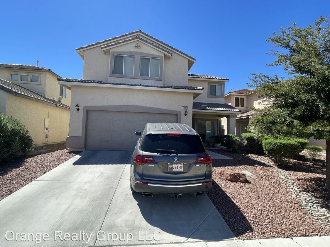 Primary Photo - 4 br, 2.5 bath House - 6433 Sierra Sands St