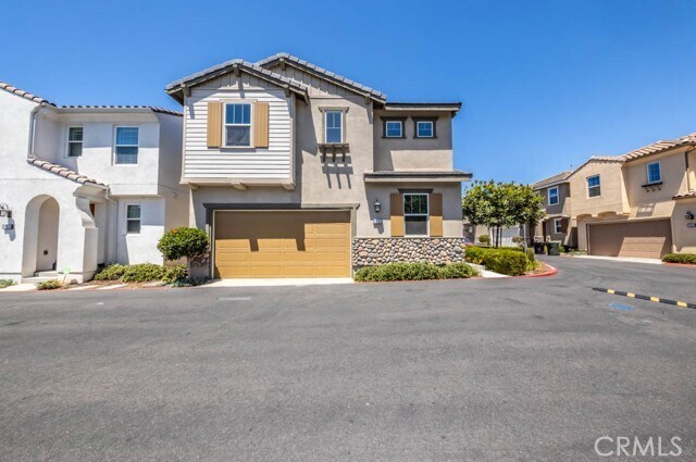 Foto principal - 5041 Menton Ln