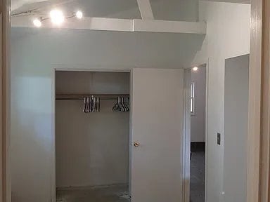 Building Photo - 2576 Old State Rd 37 S