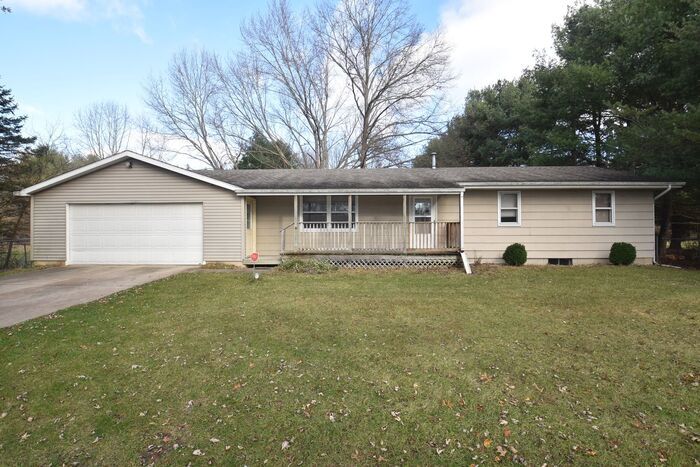 Foto principal - Mishawaka- 3 bedroom Country living near t...