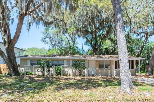 Building Photo - 1159 Green Cay Ave