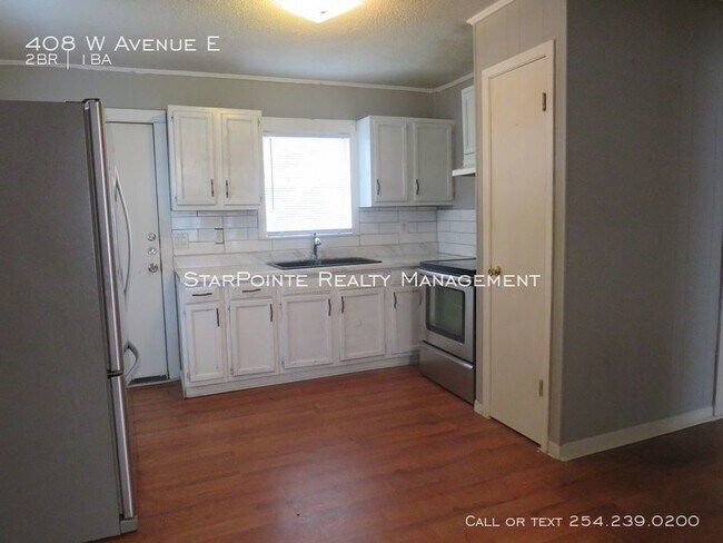 Building Photo - 408 W Avenue E