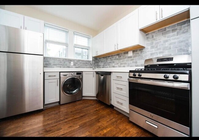 2 bedroom in Chicago IL 60613 - 2 bedroom in Chicago IL 60613 Apartment