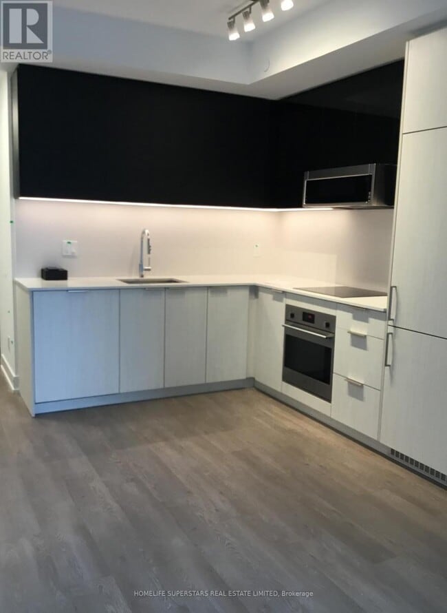 Photo du bâtiment - 308 Jarvis St