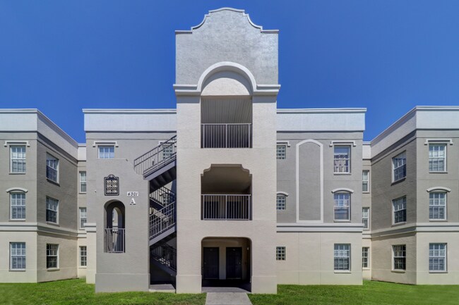 Foto del edificio - 4301 28th St N