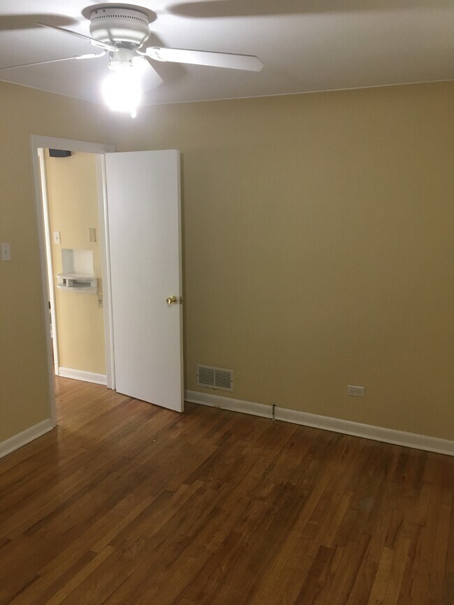 Bedroom - 3530 Forest St