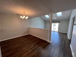 Building Photo - 4629 McClelland Dr