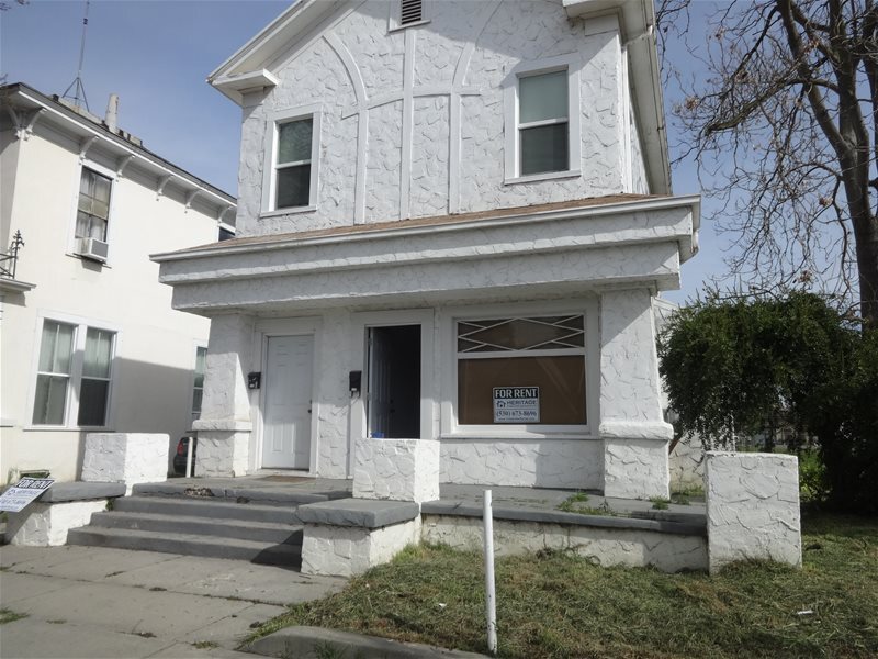 Foto principal - 319 B St