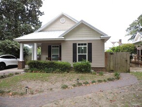Building Photo - 1531 N 12th Ave
