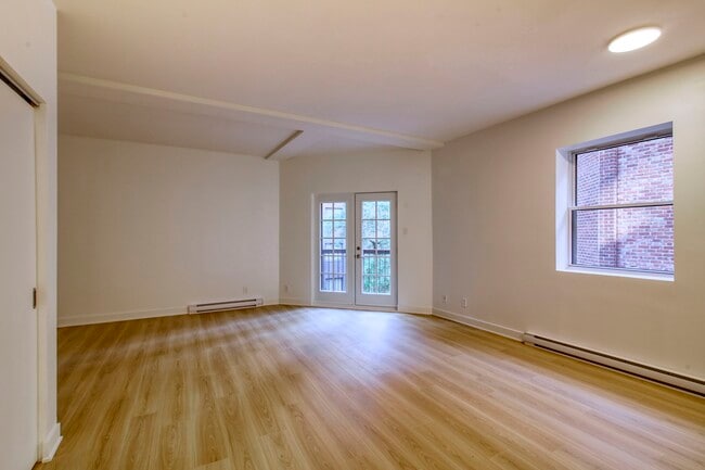 Building Photo - 3421 Rue Durocher