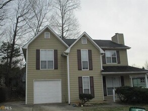 Building Photo - 2255 Ramblewood Cir