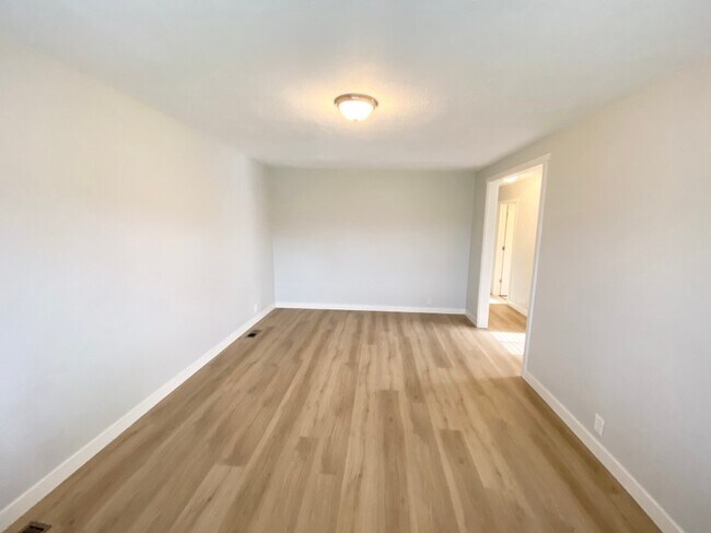 Foto del edificio - 1134 W 300 N St