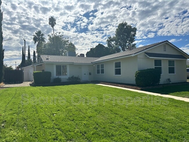 Building Photo - 22826 Sherman Way