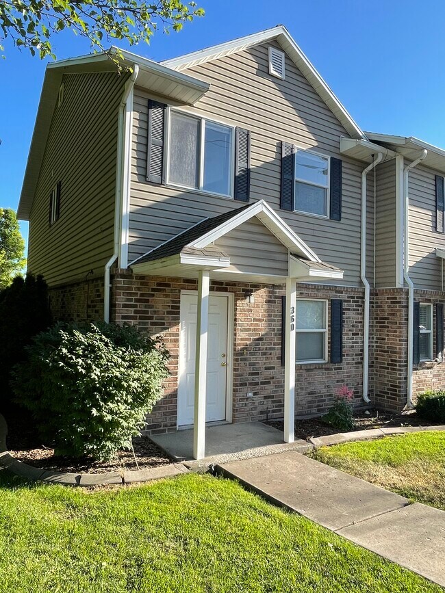 End Unit Townhome - 360 W 300 S
