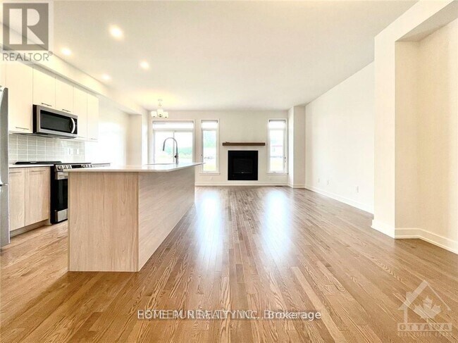 Building Photo - 94 Bon Temps Way