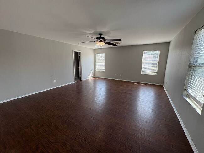 Foto del edificio - 7810 Maverick Trace Ln