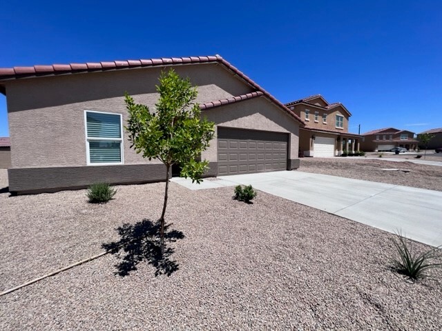 Front view - 5545 S Havasu Creek Rd