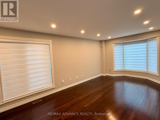 Building Photo - 69 Aries Crescent