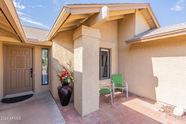 Building Photo - 9625 W Taro Ln