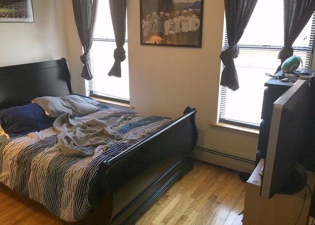 Foto del edificio - 228 Willow Ave