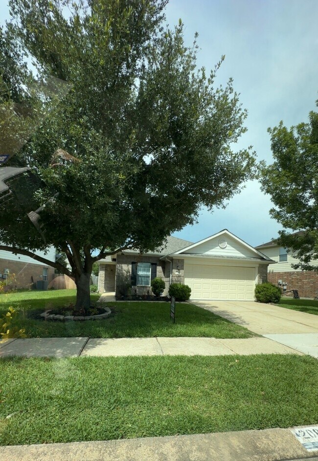 Foto del edificio - 20814 Sandy Bay Ln