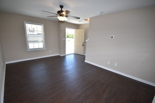 Building Photo - Amberjack Ct - 1469