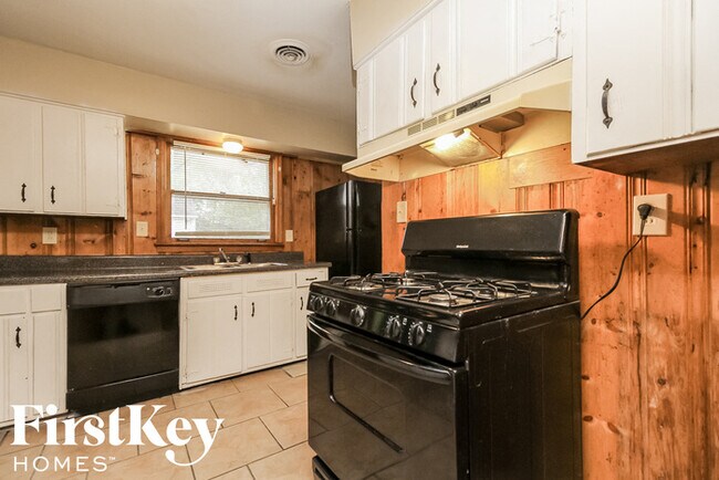 Foto del edificio - 3774 Brompton Rd