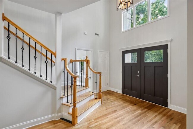 Foto del edificio - 210 Aerie Ct