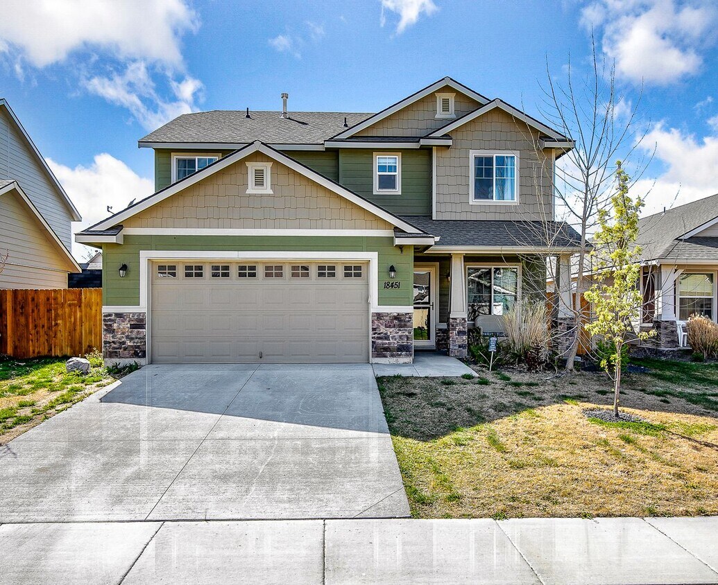 Foto principal - 4bd/2.5ba Home Near the Marketplace Nampa ...