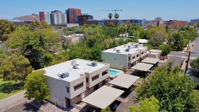 Foto del edificio - ASU Location!! Welcome to this modern and ...