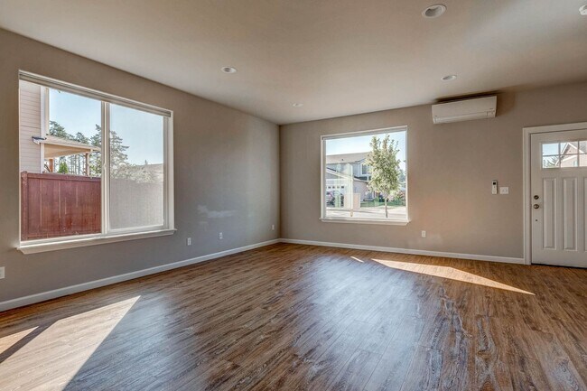 Foto del edificio - Beautiful Home in Newer Neighborhood