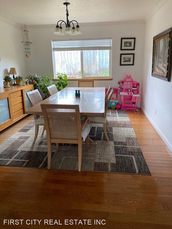 Foto del edificio - 4 br, 2 bath House - 15190 Oak Hills Drive