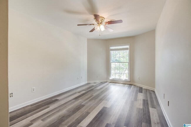 Foto del edificio - 488 Cardinal Cove Cir