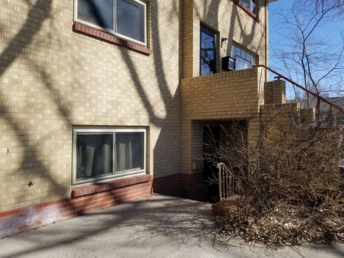 Primary Photo - 1803 Fremont Ave