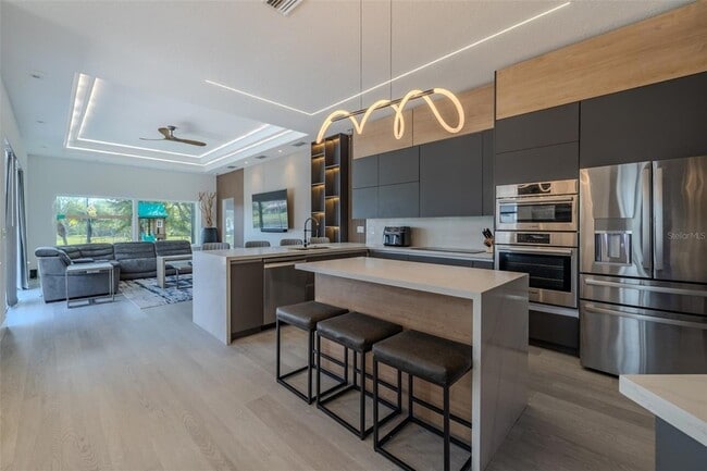 Foto del edificio - 8117 Hampton Glen Dr