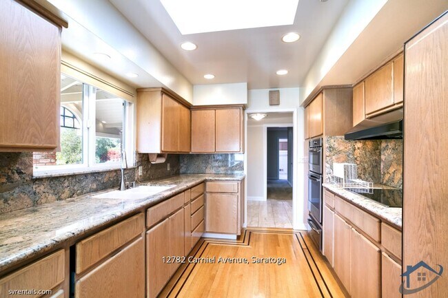 Foto del edificio - 12782 Carniel Ave