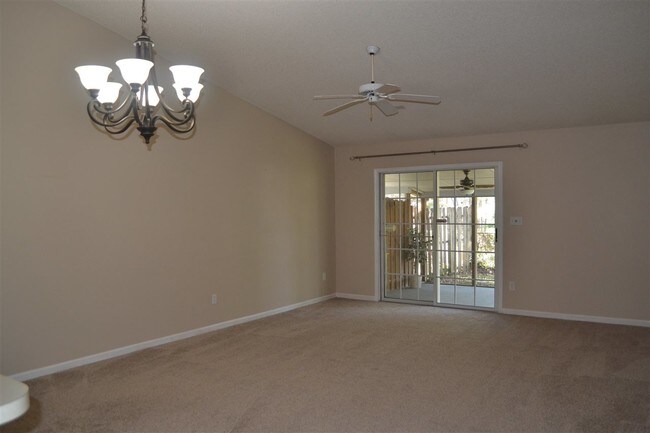 Building Photo - 3593 Killarney Plaza Dr