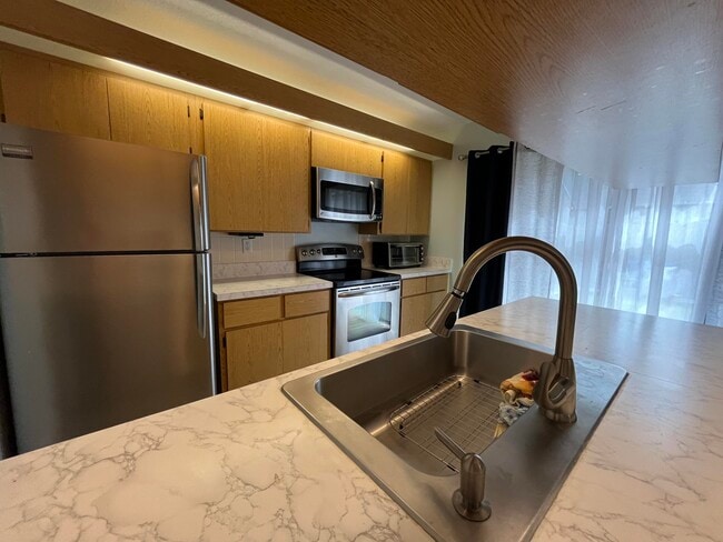 Building Photo - 7510 75th Way