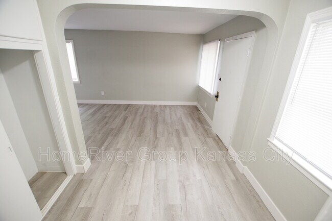Foto del edificio - 8008 Olive St
