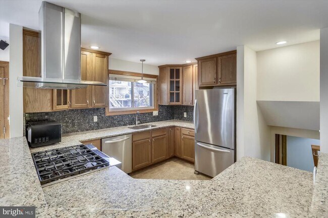 Foto del edificio - 6403 Tone Dr