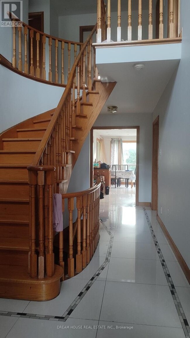 Photo du bâtiment - 176 Conlins Rd