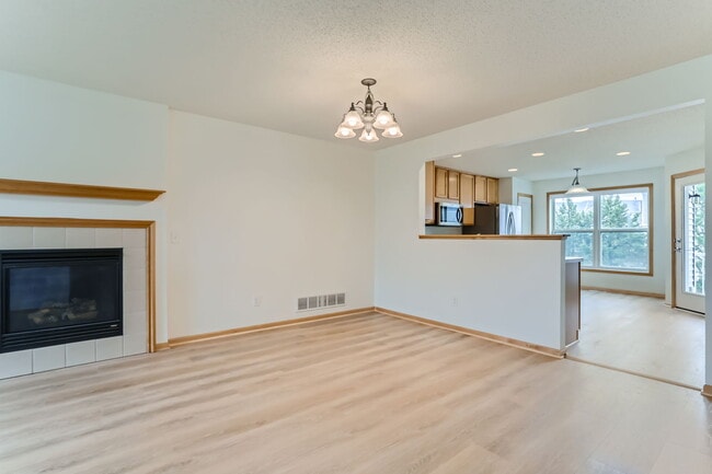 Building Photo - 15150 Fanning Dr N